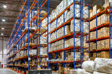 Differences Between Heavy Duty Pallet Rack And Very Narrow Aisle Rack
